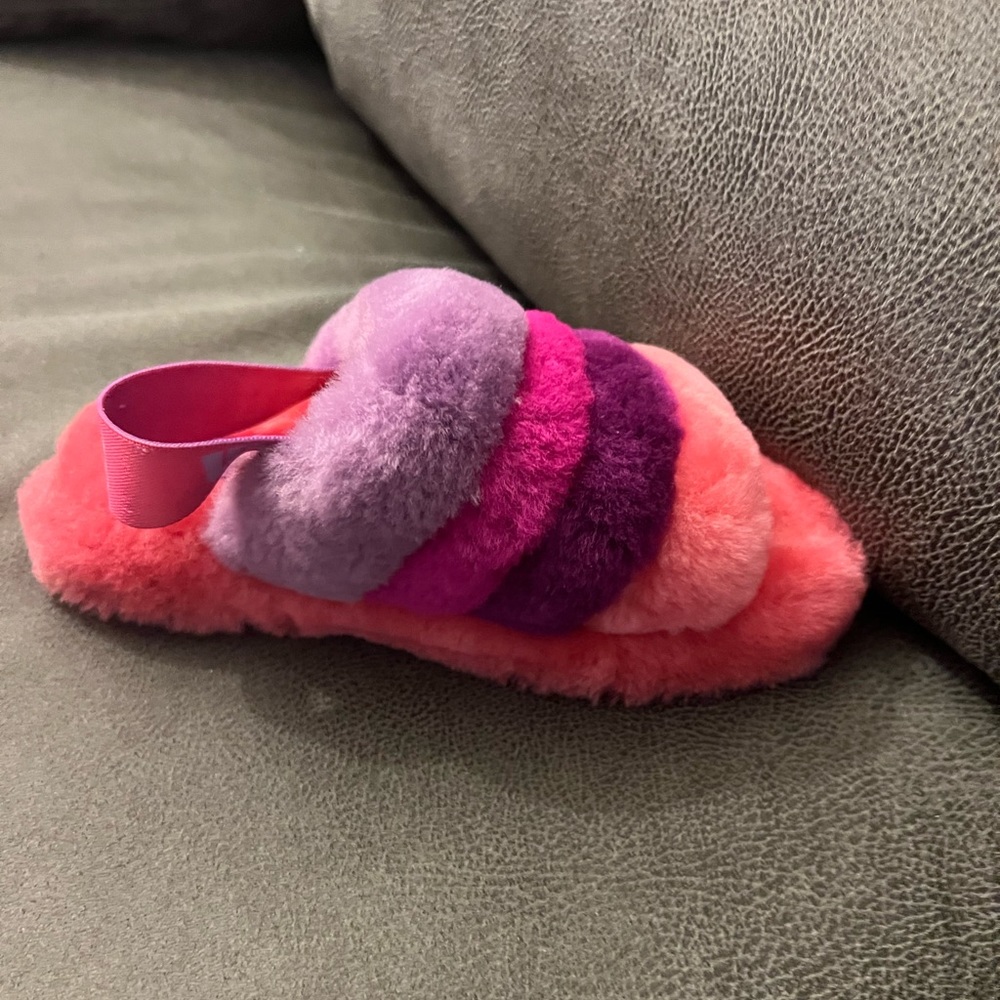 Ugg Slides - Picture 5 of 9